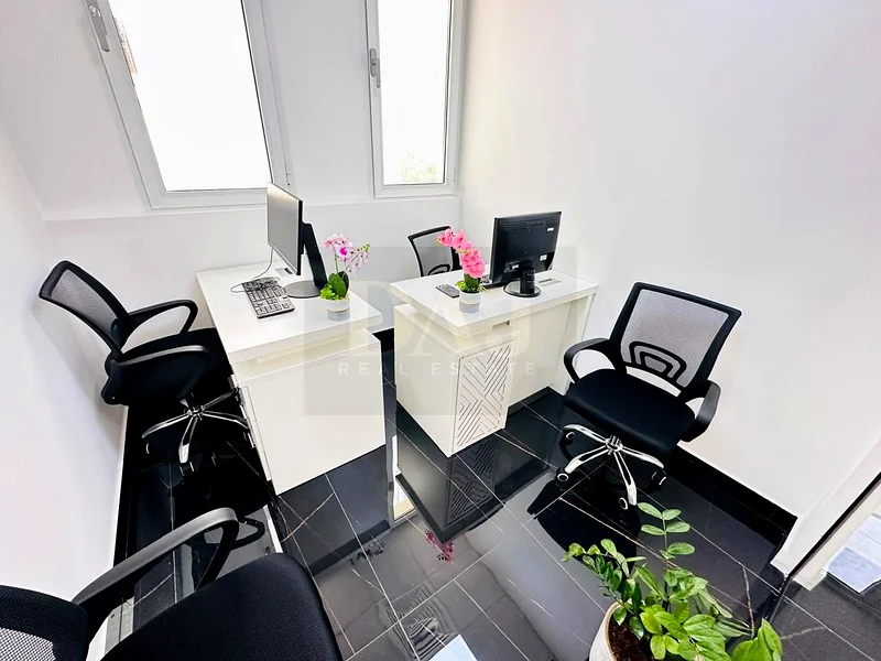 Affordable Office Spaces with Premium Services | near to Metro63619929265537113