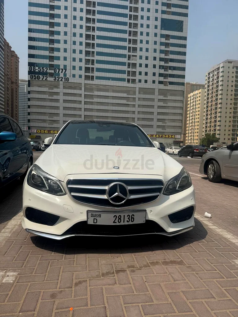 Mercedes E300 panoramic63699043913219110