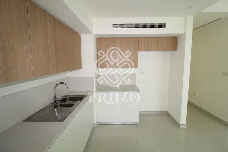 Best Price | Vacant on 15 Sep | Chiller Free63805749406211114