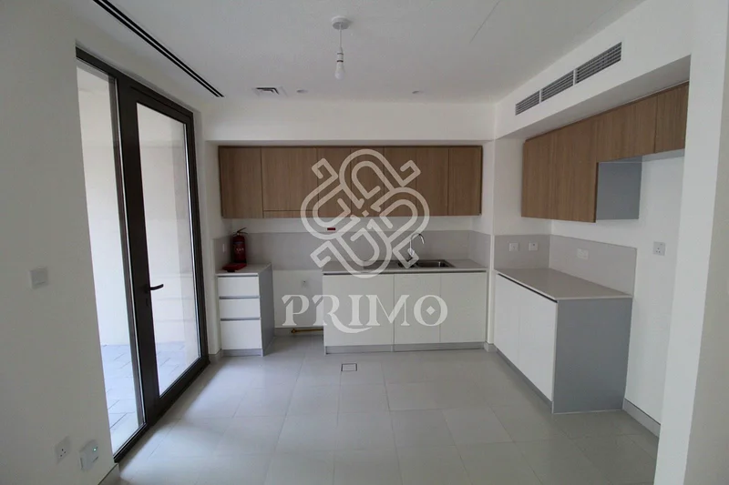 Best Price | Vacant on 15 Sep | Chiller Free63805749406211111