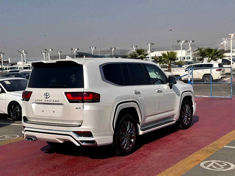 2024 (RIGHT HAND DRIVING) LAND CRUISER 300 ZX 3.5L PETROL 7-SEATS BRAND NEW 0KM FOR EXPORT ONLY63613130004353114