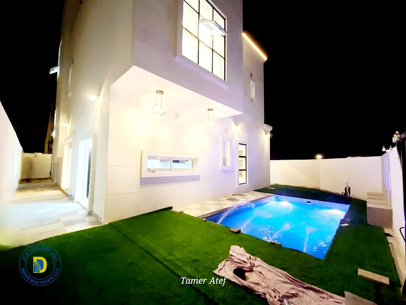 Enjoy the luxury 5BR corner villa with pool, including registration fees, Al Helio 2, super deluxe finishing, bank financing, freehold63908146341250112