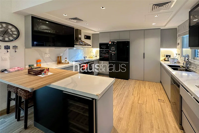 Great Location | Private Pool | Fully Upgraded63726113570433111