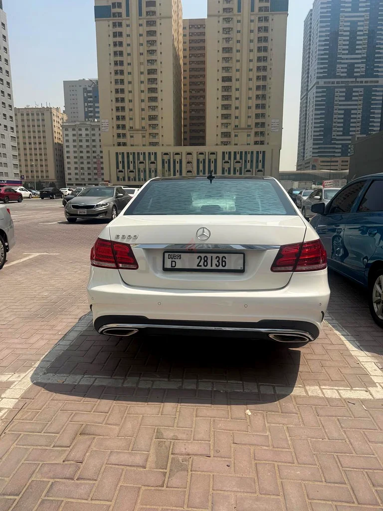Mercedes E300 panoramic63699043913219111