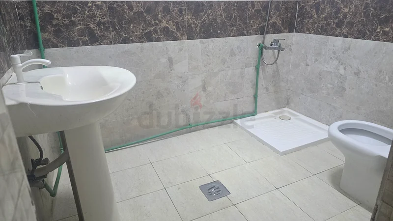 Room63795743542273111