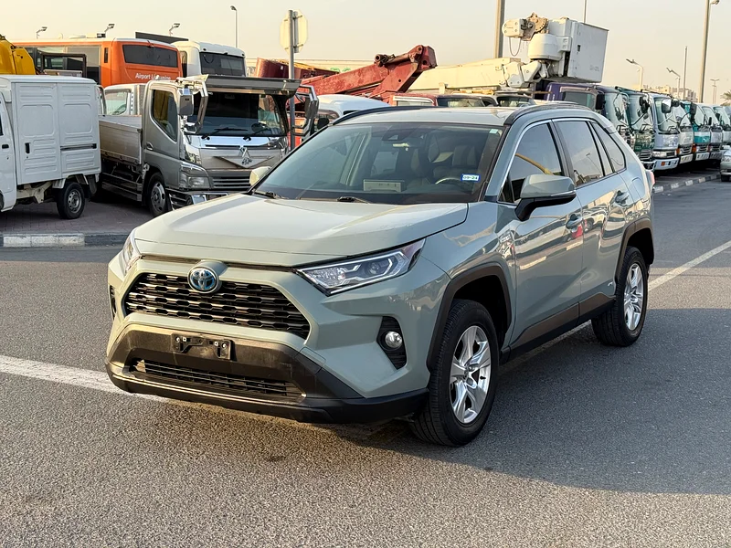 2021 TOYOTA RAV4 XLE HYBRID 4x4 FULL OPTIONS IMPORTED FROM USA63699051740547111