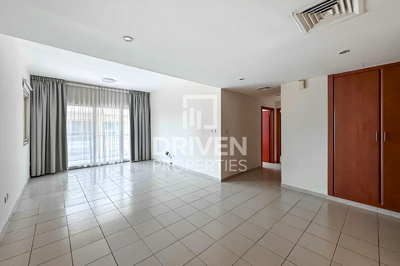 High Floor | Corner Unit | Prime Location63726658326018111