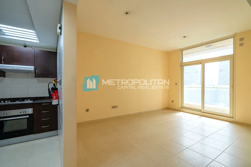 2BR w/ Balcony | Gate Tower View | Great Amenities63843918535682111
