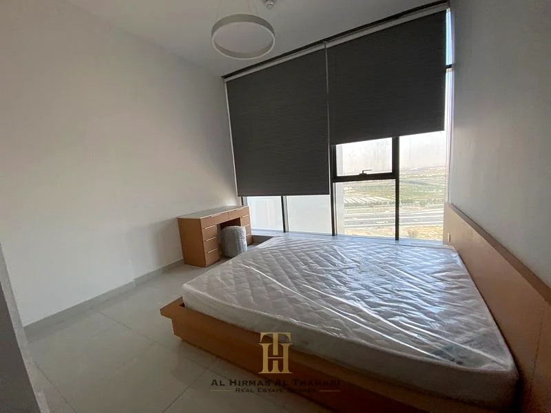 Huge Space 1BR / Sunny View / Prime Area / Vacant63731923245059114