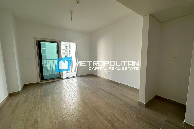 Canal View | Studio With Balcony | Pool And Gym63848921298947111