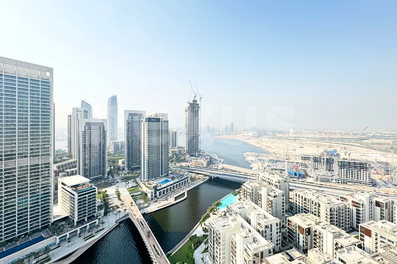 منظر خط سير دبي | وصول إلى البحيرة | معيشة فاخرة63760716346243114