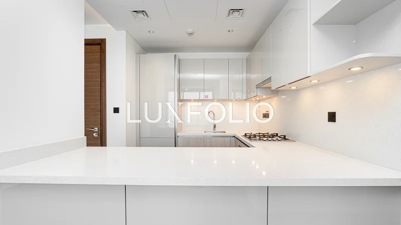 High Floor | Downtown View | Appliances included63759461472001110