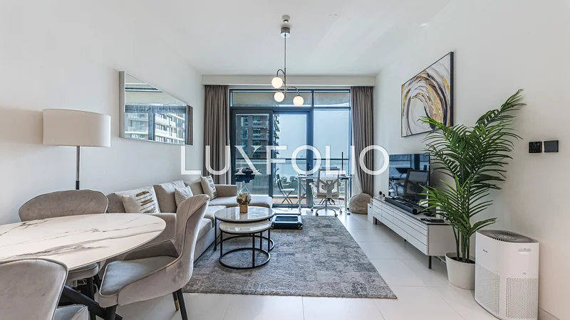 Chiller Free | Vacant Sept | Partial Sea View63733597102850112
