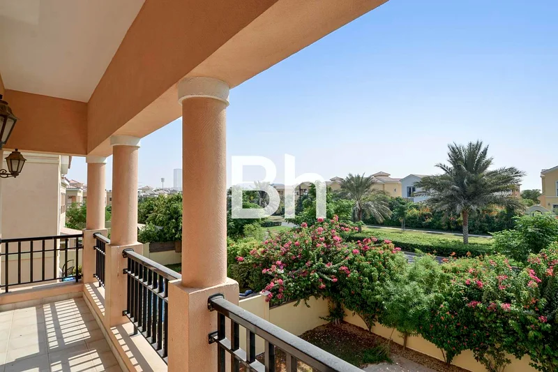 Spacious Villa | Park facing | With Pool63917144997123111