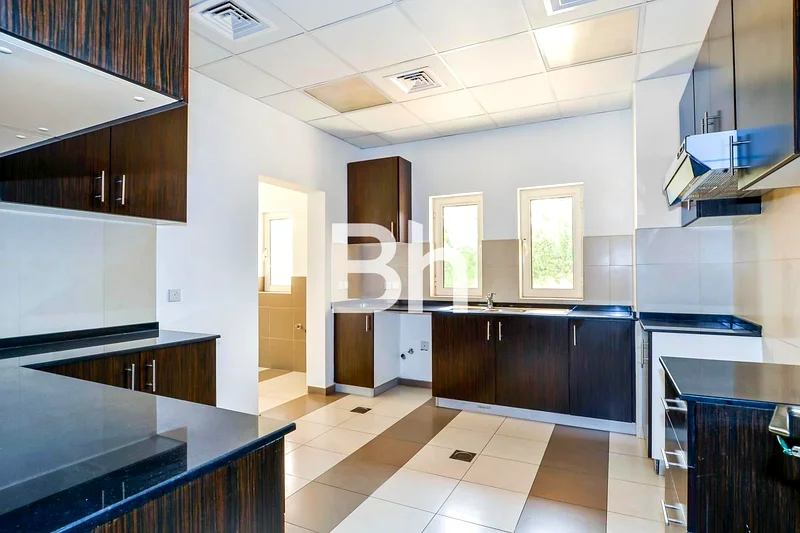 Spacious Villa | Park facing | With Pool63917144997123114