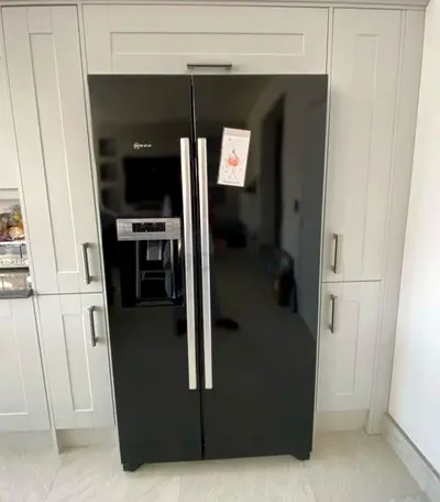 Bosch Refrigerator With Water Dispenser Ice Maker black Color