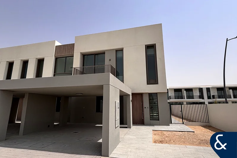 4 PLUS MAIDS | TRUE CORNER | MORTGAGE READY63946169619587110