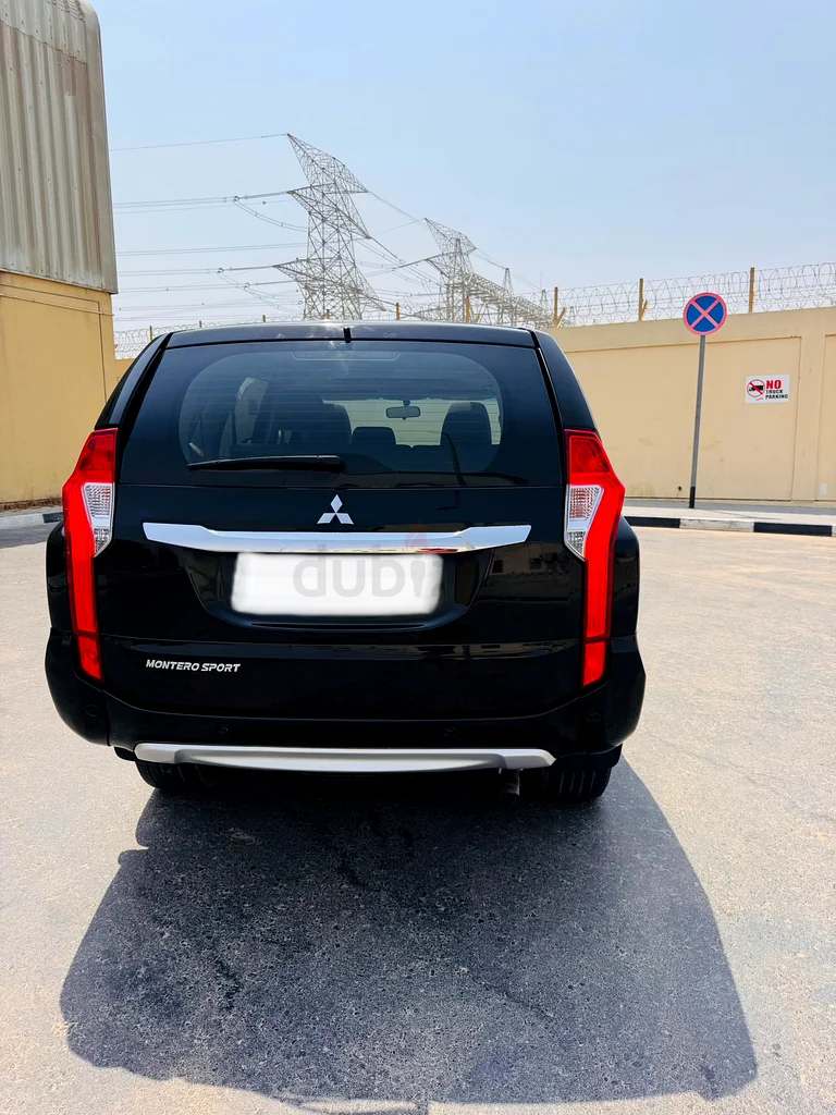 Mitsubishi Montero Sport GLS TOP 4WD Full Service History GCC Spec NO Accident63612068326274112