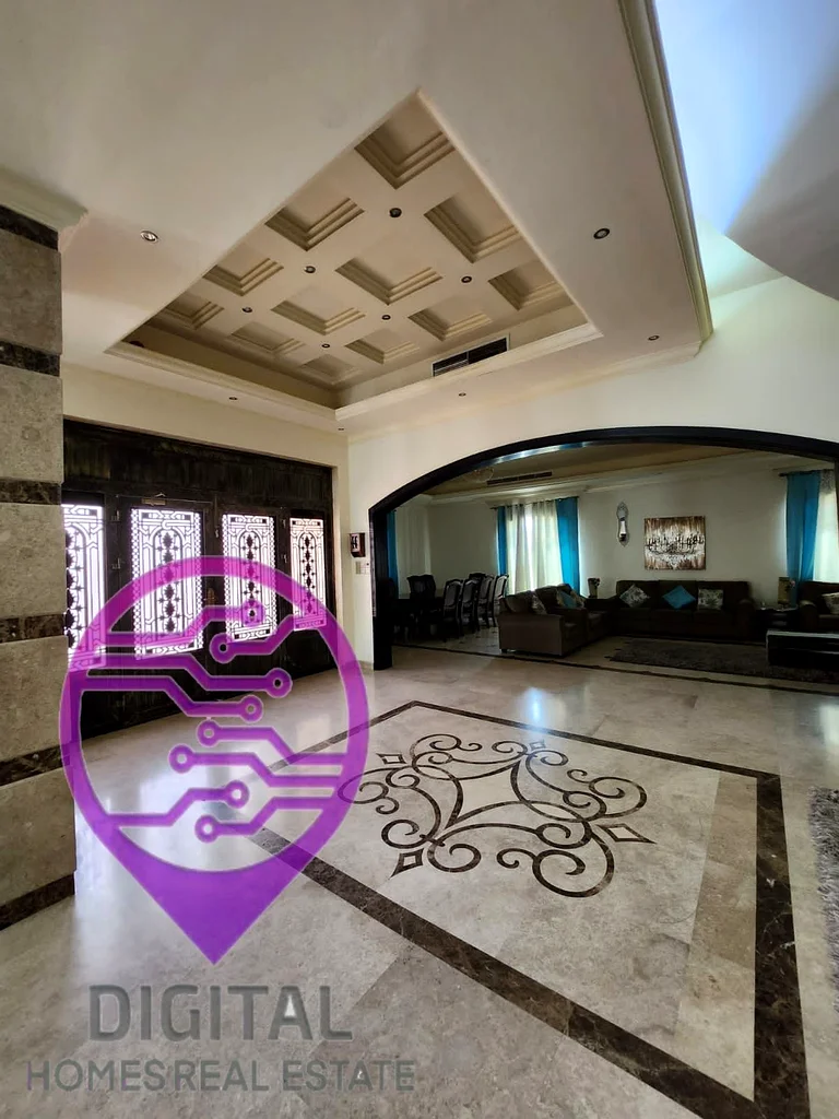 فيلا فاخرة بـ 5 غرف نوم - غرفة خادمة - واسعة63743415568386114