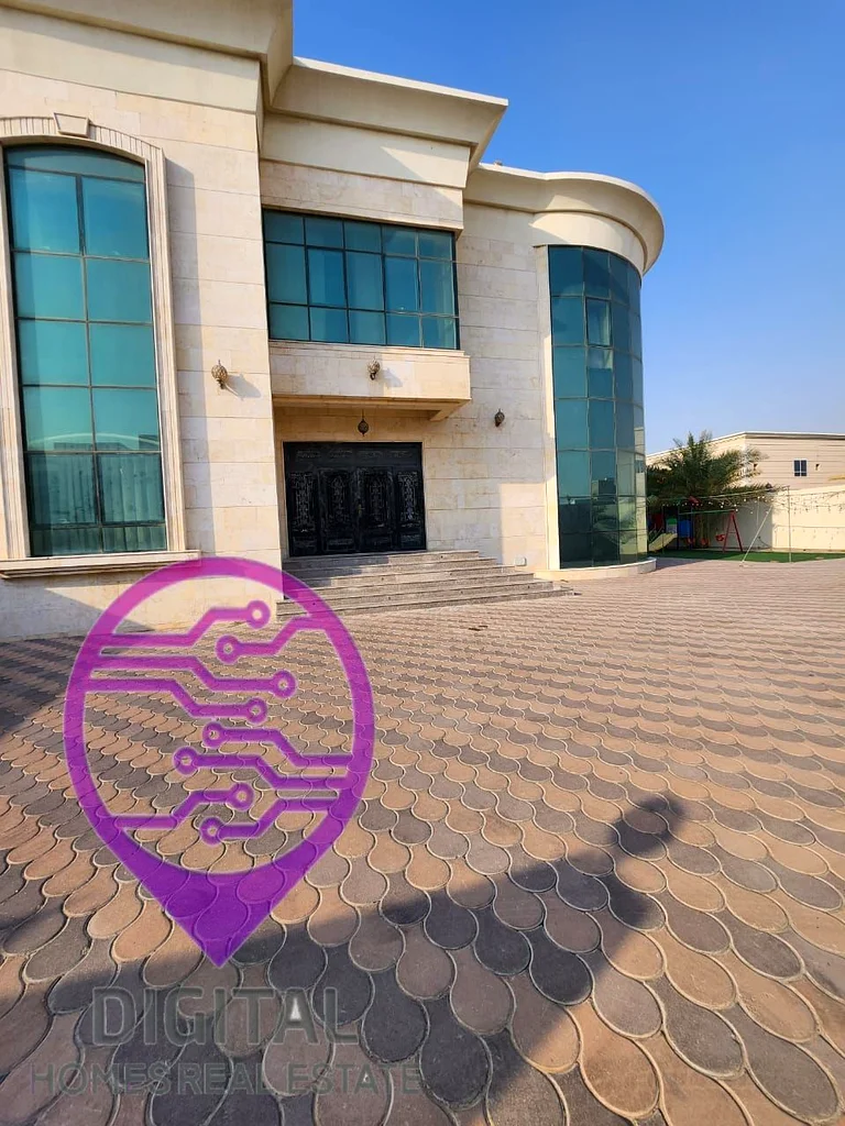 فيلا فاخرة بـ 5 غرف نوم - غرفة خادمة - واسعة63743415568386110