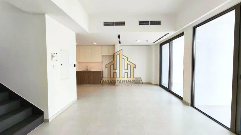 Single Row | Close to Pool | On the park63732207732993112