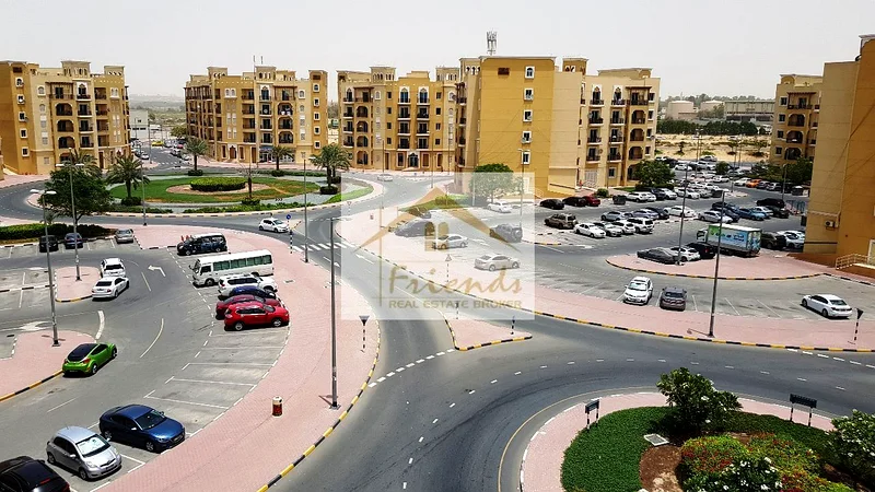 LARGE SIZE STUDIO EMIRATES CLUSTER AVAILABLE FOR RENT63742003400450110
