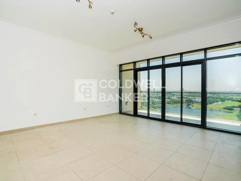 High Floor | Lake View | Spacious63915839976577111