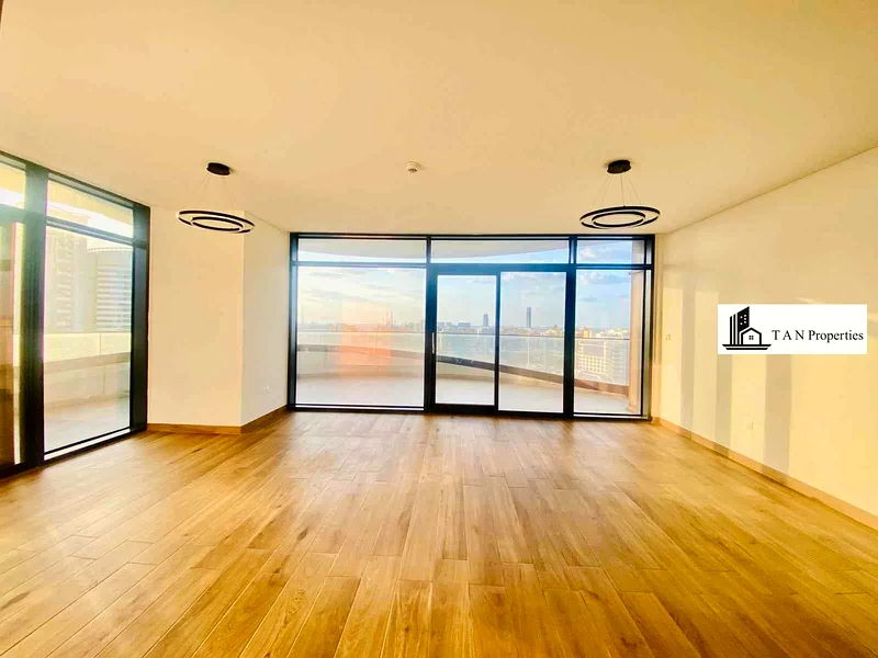 3 غرف نوم + غرفة خادمة || بناية شاهقة || أجهزة مطبخ || إطلالة على البحر63767557267715112