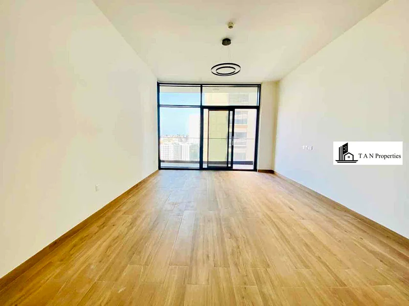 3 غرف نوم + غرفة خادمة || بناية شاهقة || أجهزة مطبخ || إطلالة على البحر63767557267715113