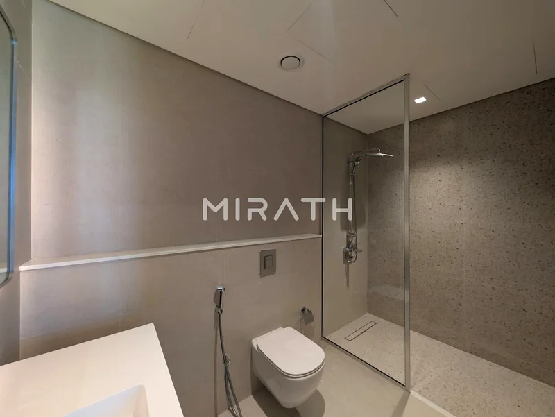 Ready To Move | Brand New | Spacious63809488594561114