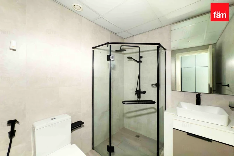 BIG LAYOUT | CLOSED KITCHEN | BIG LAYOUT | VACANT64030514404097114
