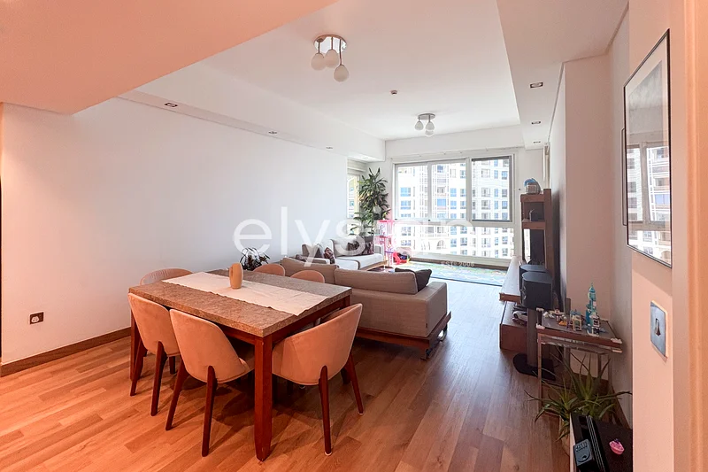 Exclusive Listing | High Floor | Upgraded Option63752462853379113