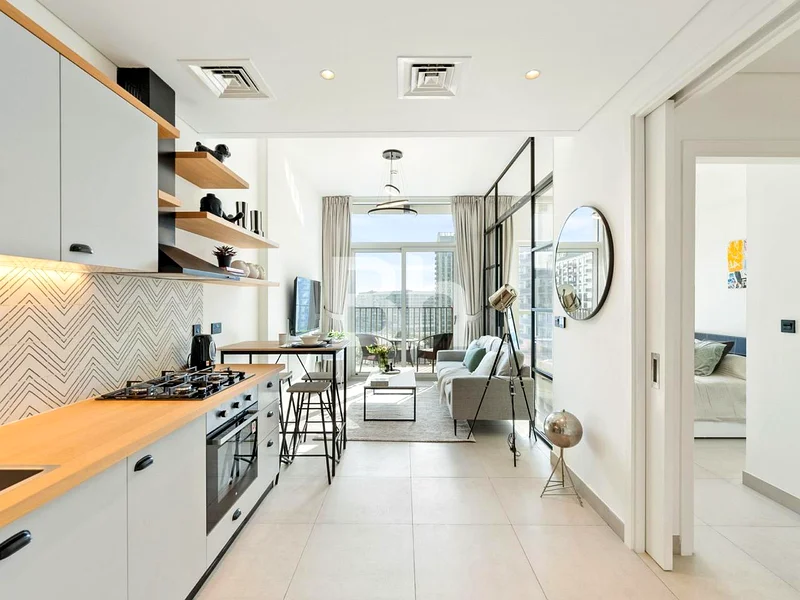 Bright | Fully Furnished | Boulevard View63754035435138112
