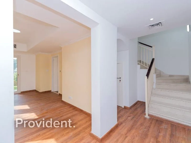 Lake View | Fully Upgraded | Spacious Layout63729125996545113