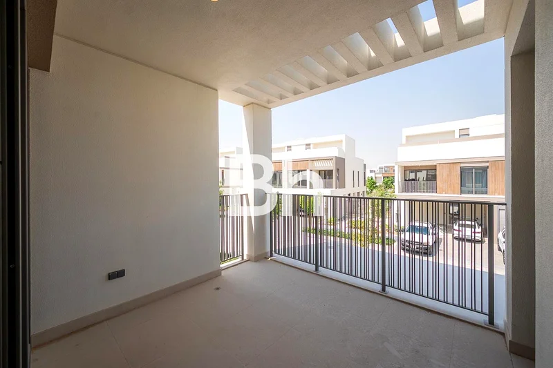 Closed Kitchen | Park Views | VOT63930165523459113