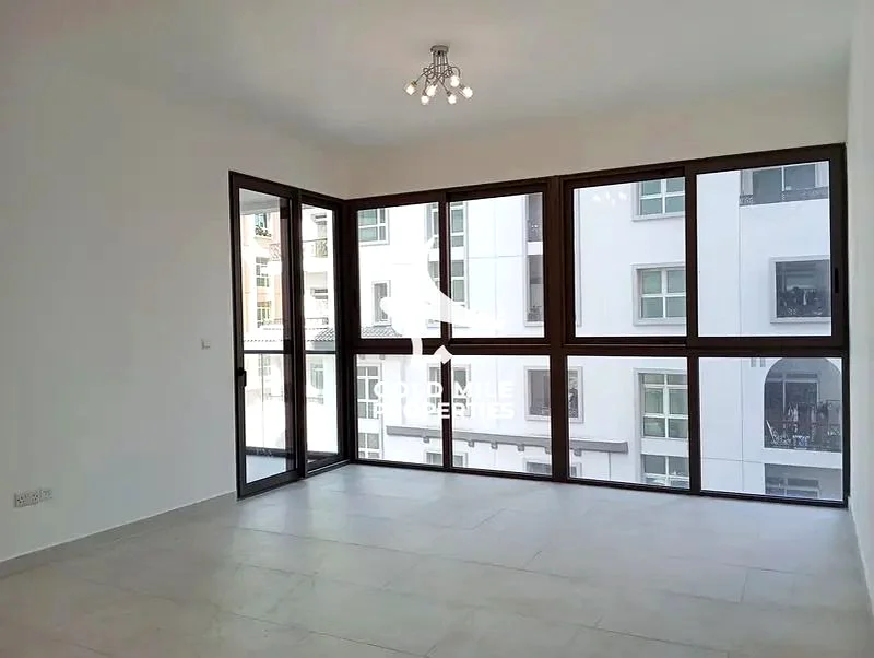 Spacious 1 BHK ||| Family Building ||| Close to Metro ||| Prime Location63744631954307112