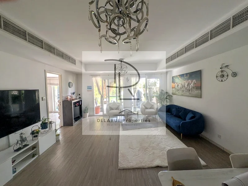 On the Lake | Renovated & Extended63728818689281111