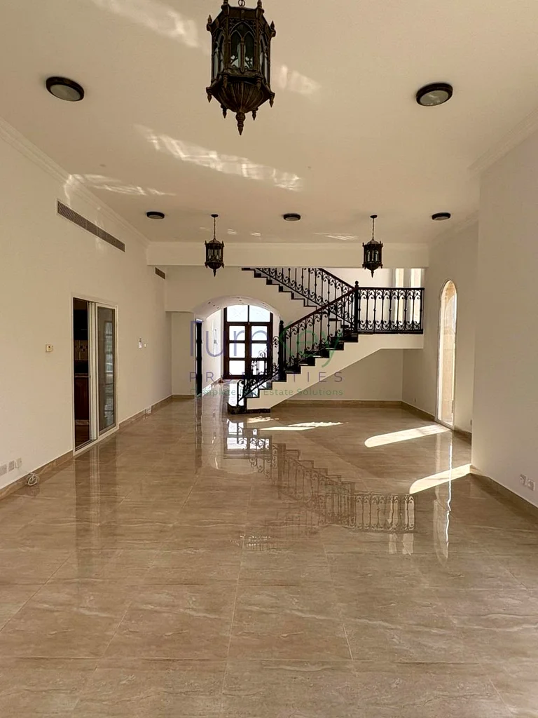 5 Bedroom + Basement | Rooftop Access | Single Row63727565361283114