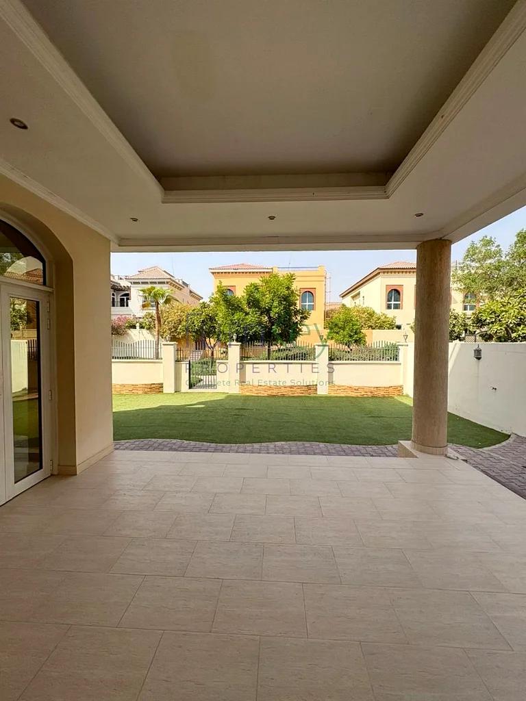 5 Bedroom + Basement | Rooftop Access | Single Row63727565361283112