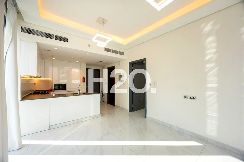 Spacious 1 BR | On high Floor | Ready to Move63765768031235112