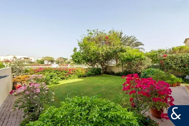 Full Lake View | Type 1E | Prime Location63922972240643111