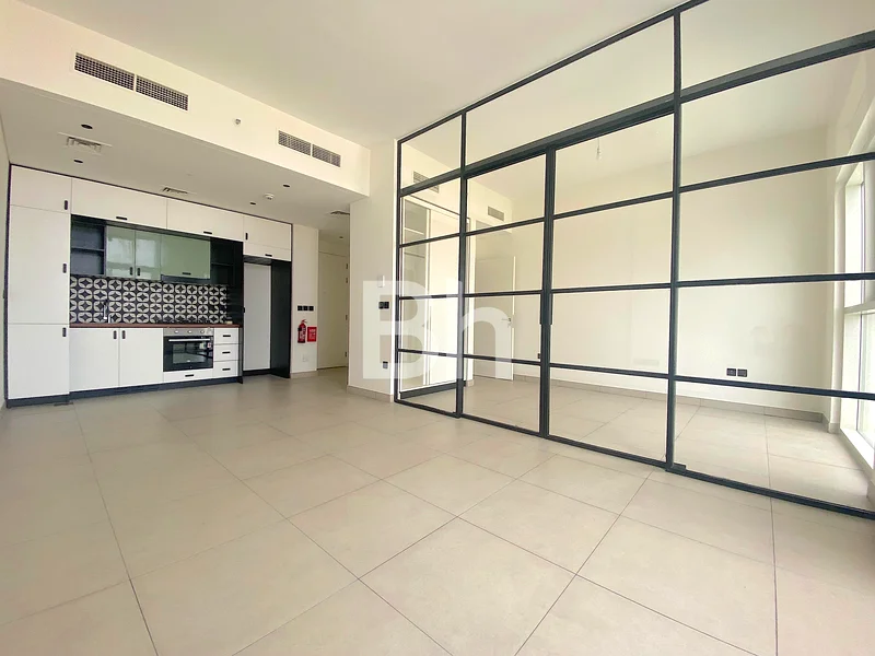 طابق عالي | تشطيبات عصرية | شاغر الآن63753850877185112