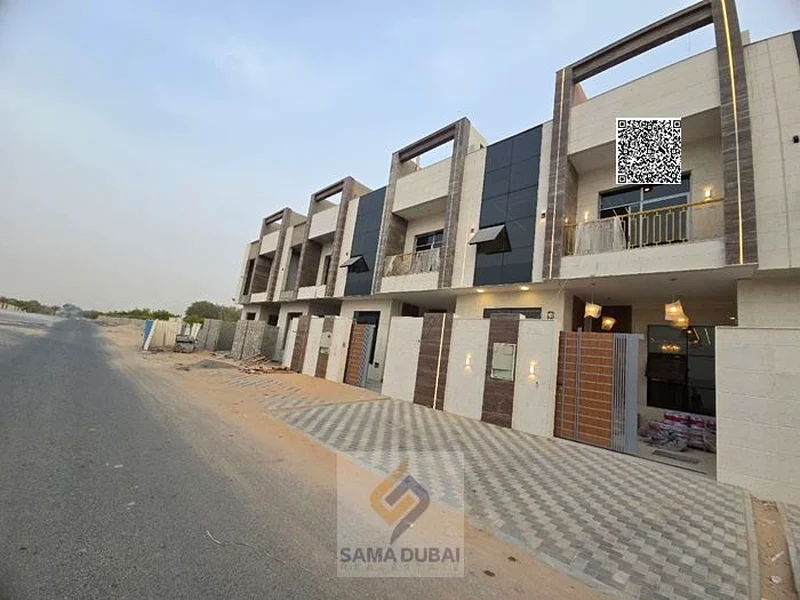 تاون هاوس للبيع في منطقة الهيلو، عجمان الفيلا تتضمن رسوم التسجيل خلف برجي أزها والإمارات وتطل مباشرة على طريق المواصلات بالكامل63913545238530111