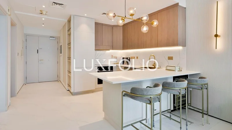 Upgraded | Sea View | Available September63776732693251113
