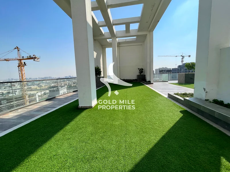شقق فاخرة في برشا أمام مول الإمارات مفروشة بالكامل 2 بHK63744712124546111