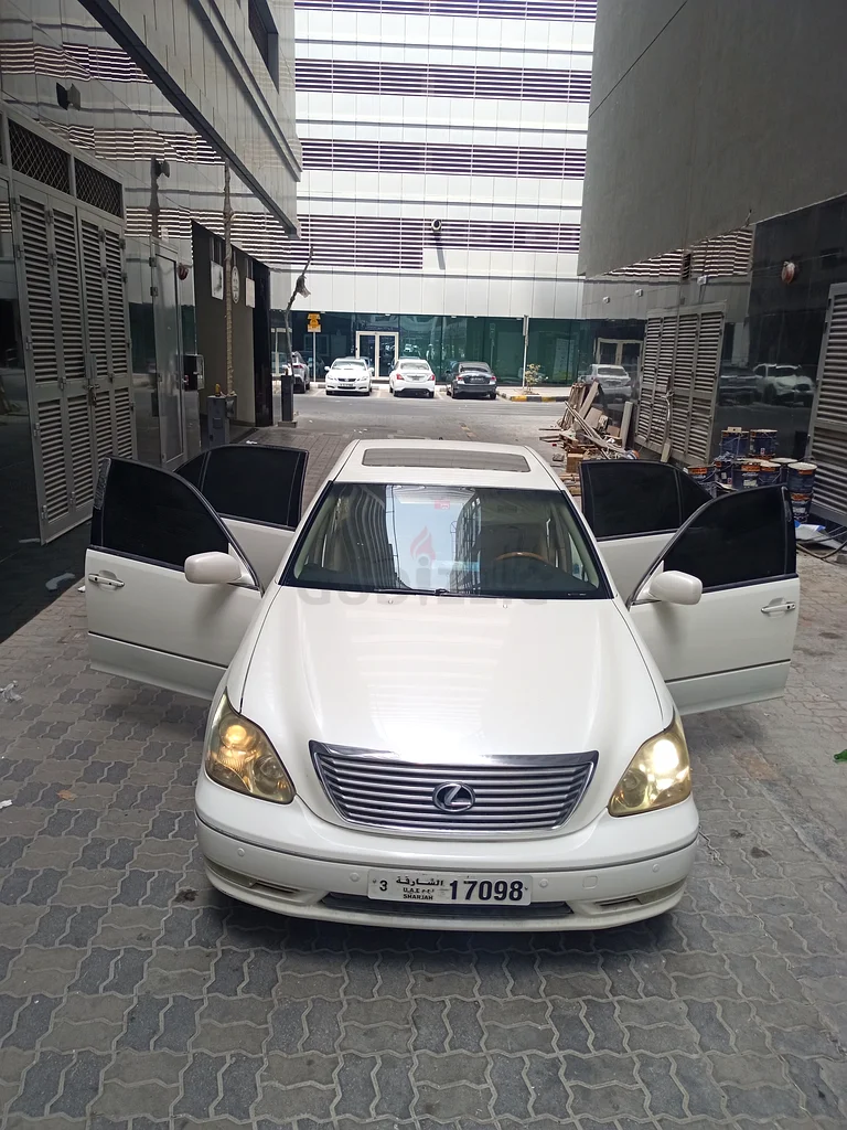 Lexus LS430 Half Ultra – Clean  Well Maintained for Sale63612073048707112