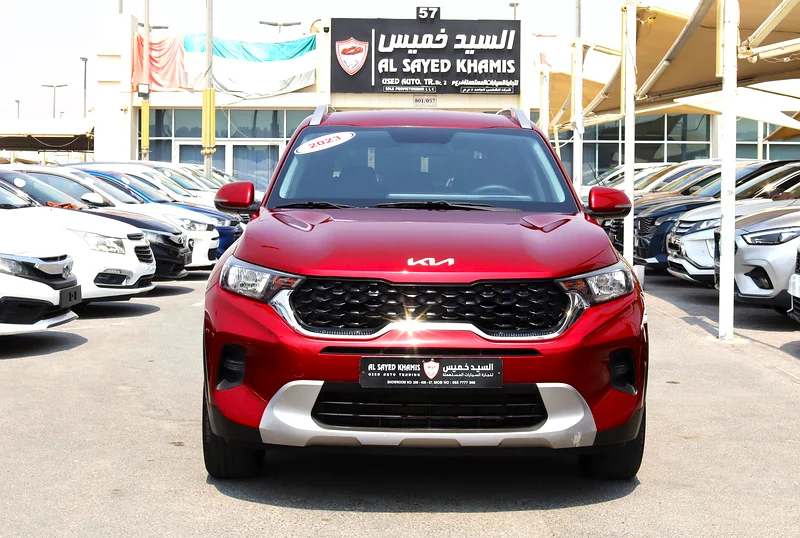 كيا سونيت 2023 خليجى حاله ممتازه ممشى 71000 KM  محرك 1.5L سعر 48000 درهم GCC in excellent condition63613463777794112