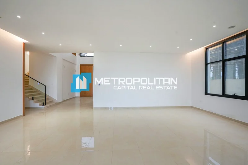 Single Row | 6 Bedroom Villa | Full Canal View63850274712706114