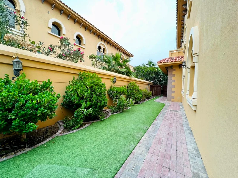 EXCLUSIVE/ SPACIOUS 5BR /ENDULUSUN STYLE63920243249282113