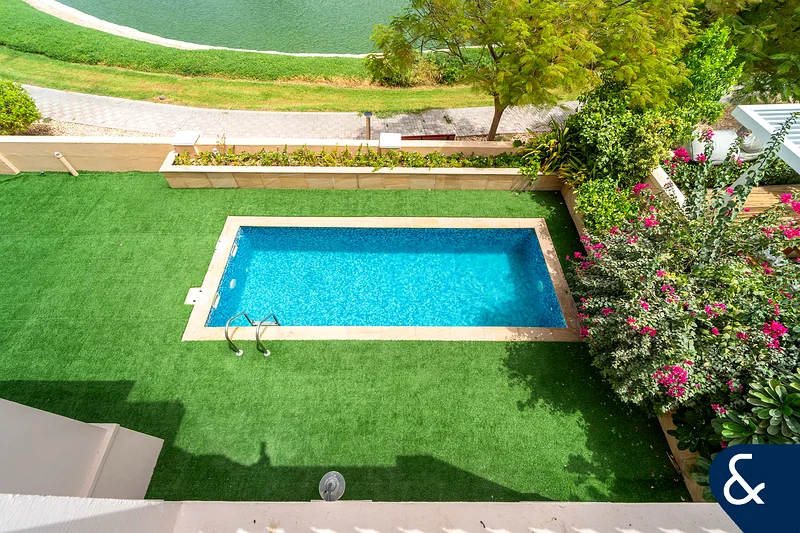 منظر على البحيرة | شاغرة | تم صيانتها جيدًا63808434241537111